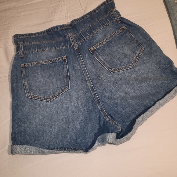 Vans and high waist shorts both for $25 - Picture 3 of 3